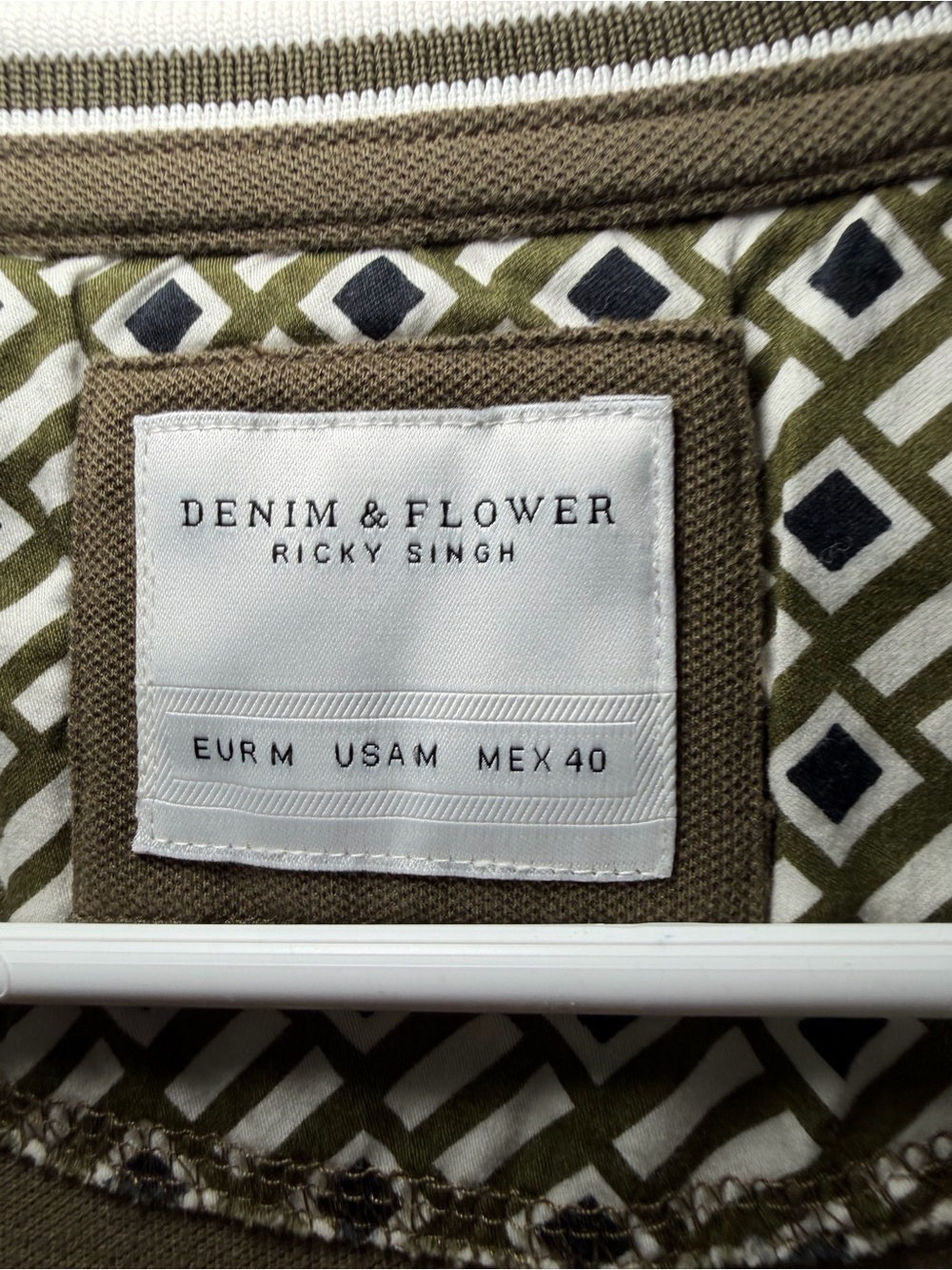 Denim & Flower Ricky Singh Olive Green Ringer T Shirt Men’s Medium - Picture 3 of 7